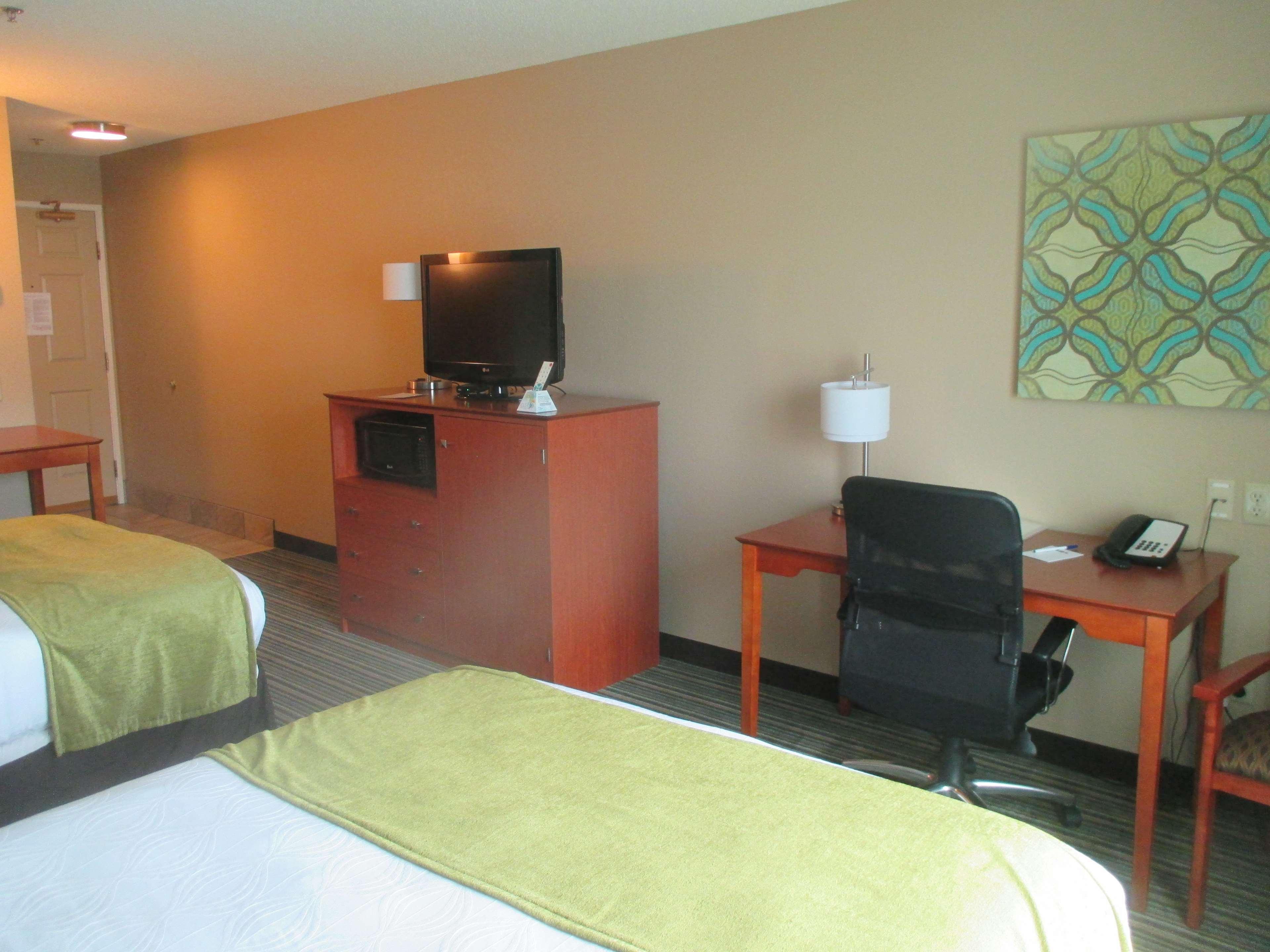 BEST WESTERN Plus Menomonie Inn&Suites Extérieur photo
