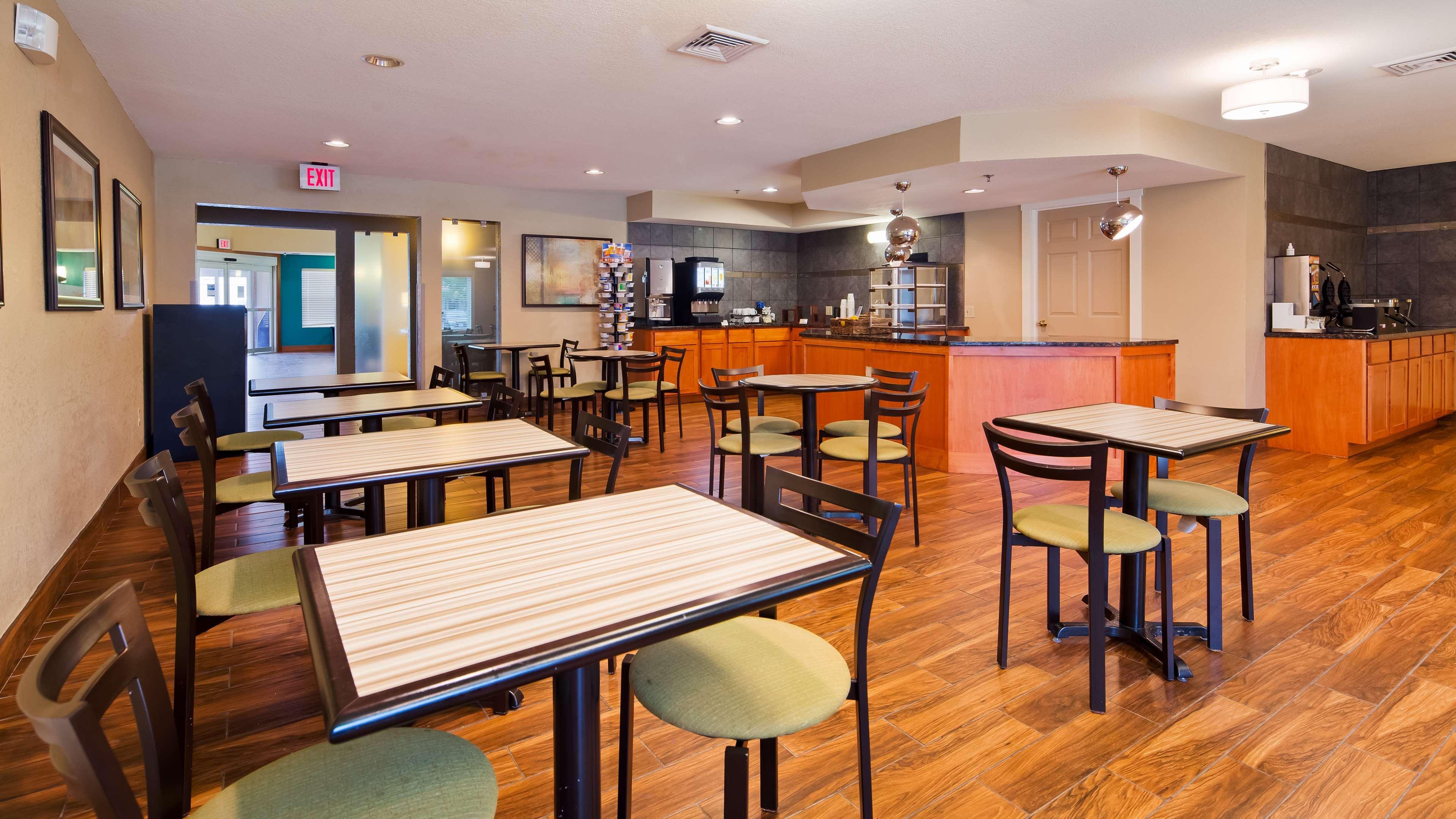 BEST WESTERN Plus Menomonie Inn&Suites Extérieur photo